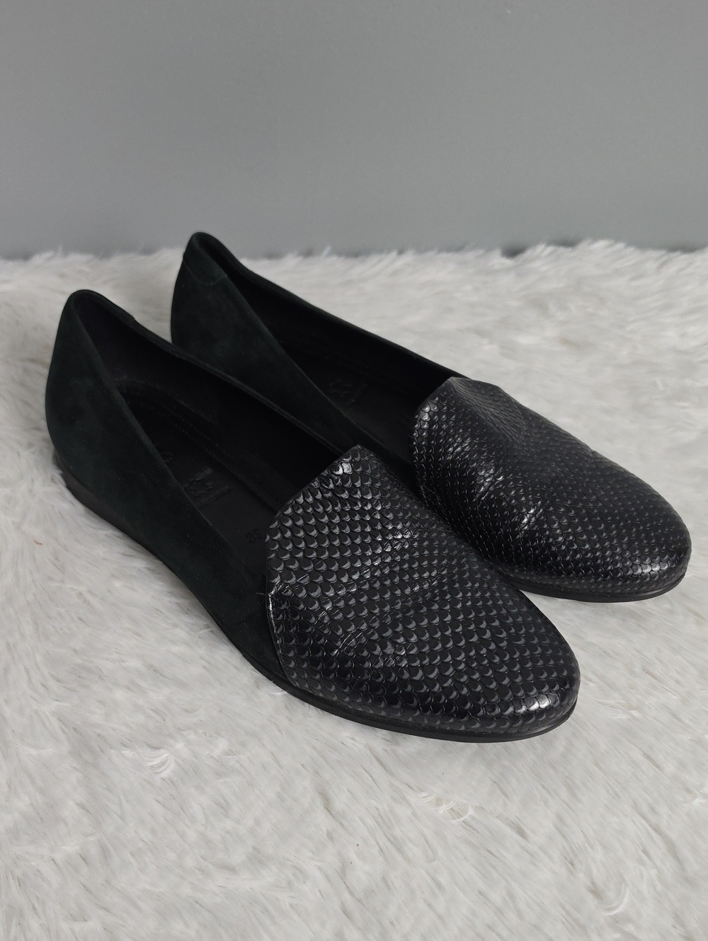 Ecco Black Touch Ballerina 2.0 Scale Leather Loafers Flats Size 39/8.5 (US)